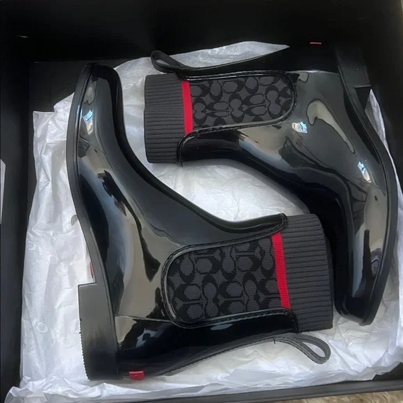 Coach Rivington Rain Boots. Size 8 Black Red. Logo - Picture 5 of 15